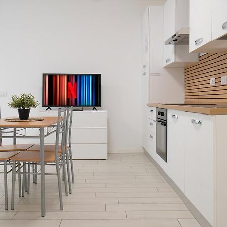 Casa Ideale Tim Appartmanti Moderni Vicina Al Centro Lecco Extérieur photo