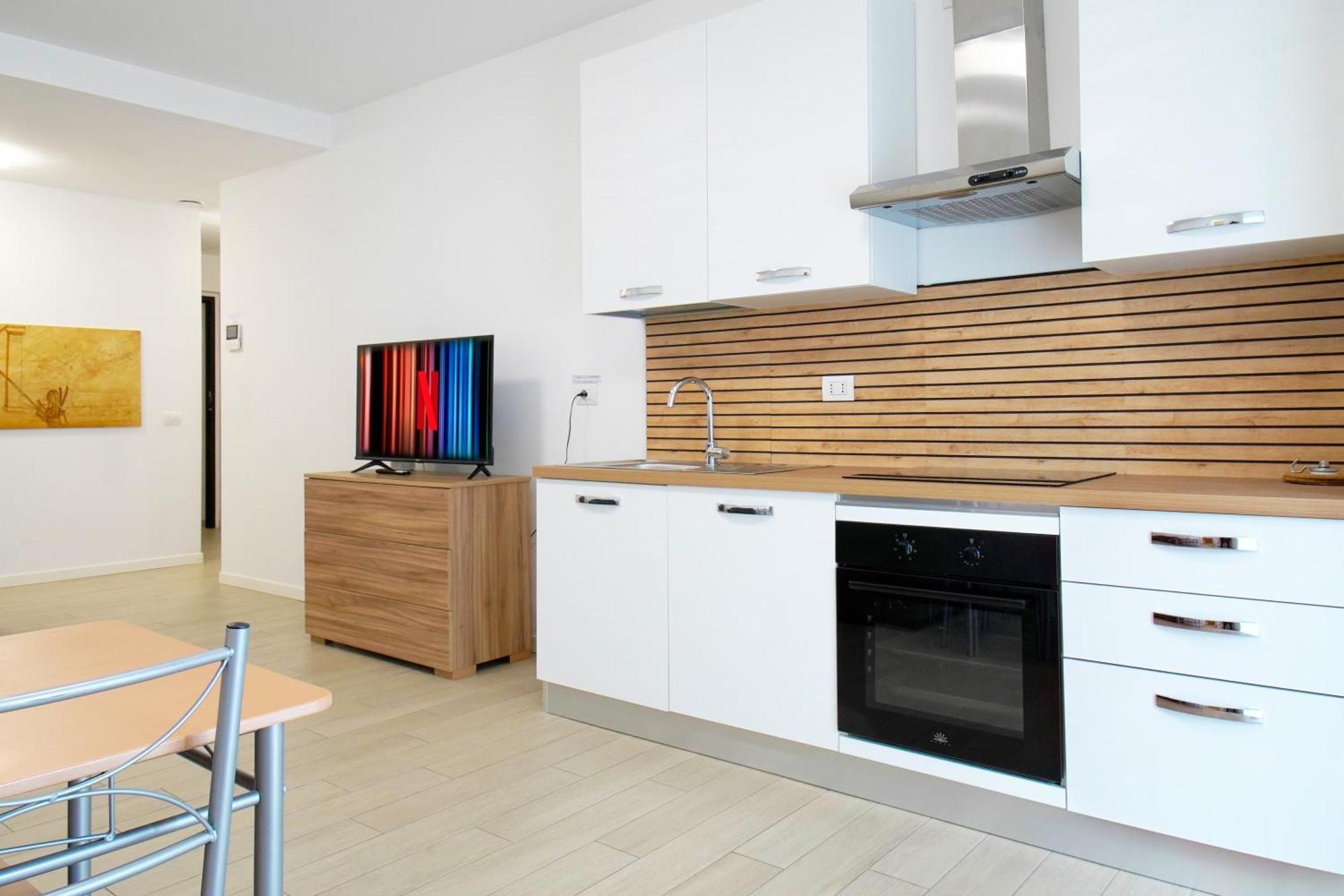 Casa Ideale Tim Appartmanti Moderni Vicina Al Centro Lecco Extérieur photo