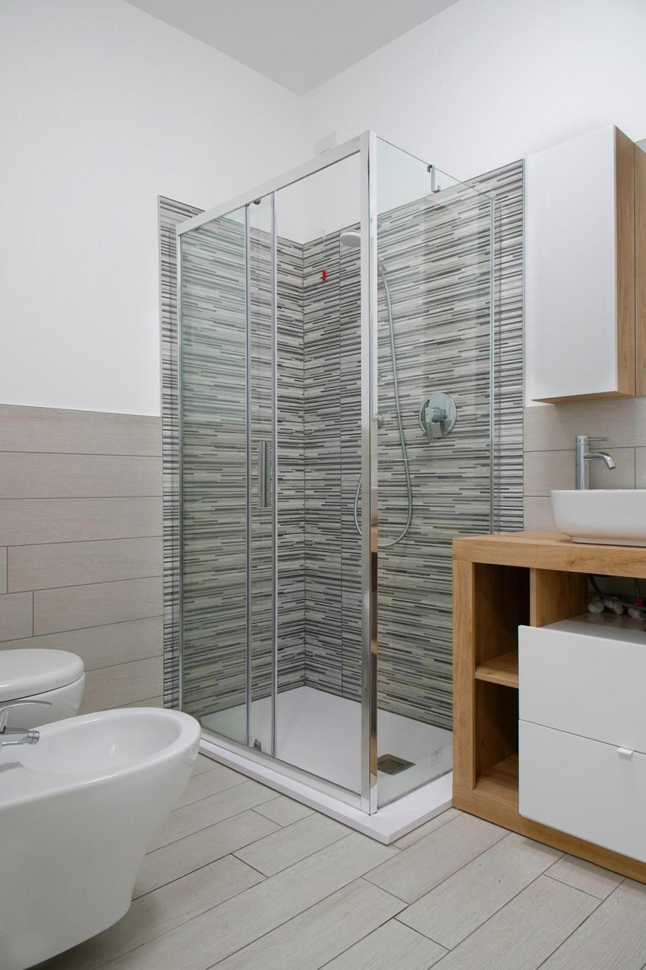 Casa Ideale Tim Appartmanti Moderni Vicina Al Centro Lecco Extérieur photo